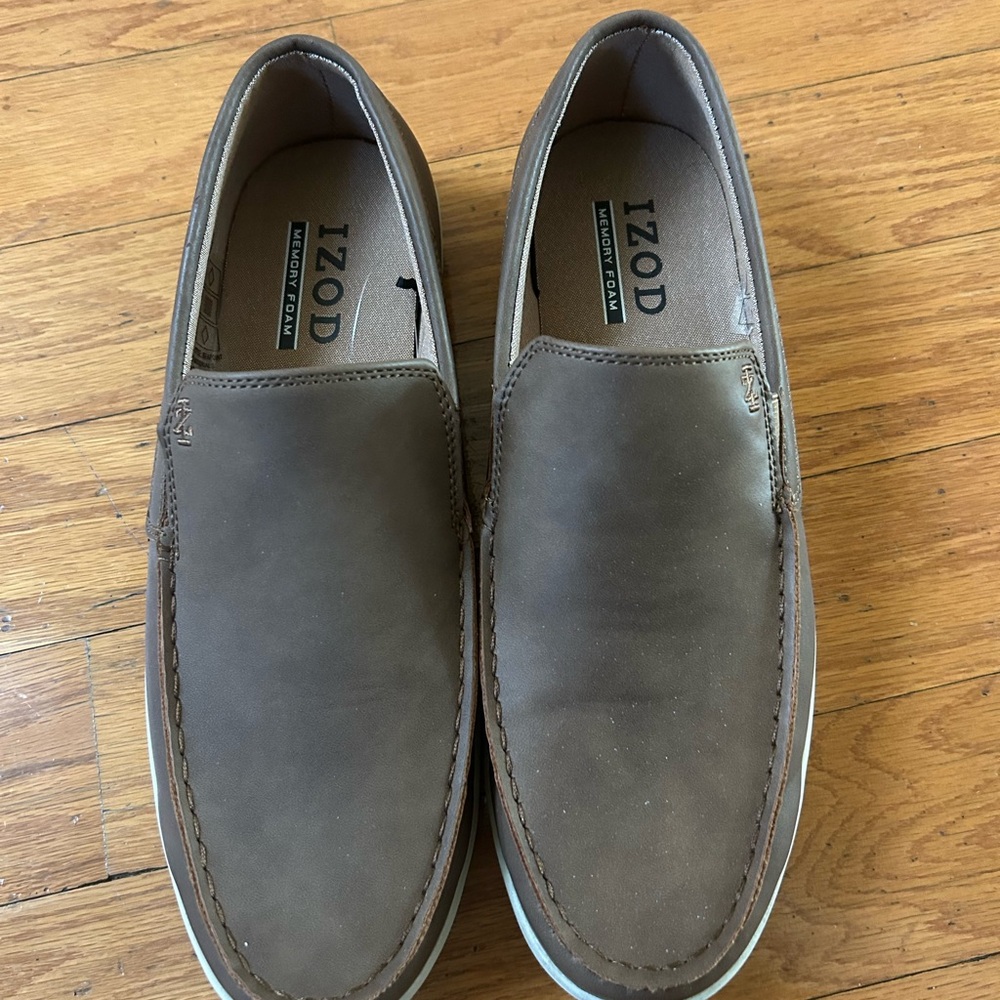 NWT IZOD Men's Tan Slip-On Casual Loafers